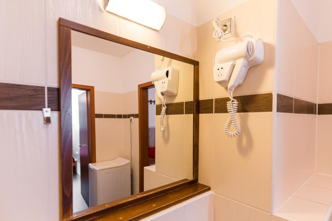 Lovag Charming Apartment In The Center-Ac Будапеща Екстериор снимка